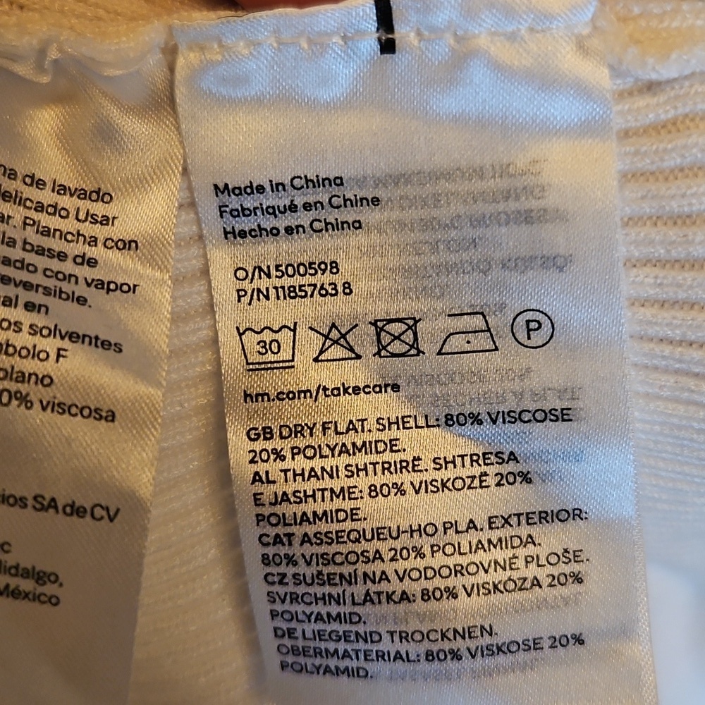 H&M Divided Cream Ribbed Top - Picture 5 of 5